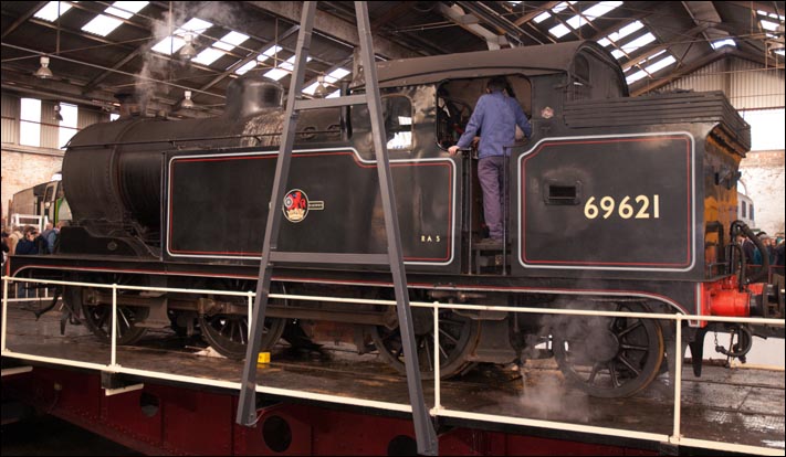 LNER N7 0-6-2T no.69621 at Barrow Hill