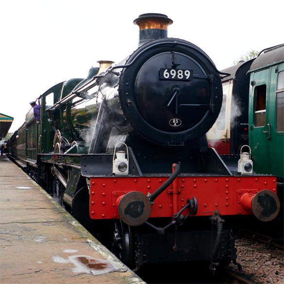 GWR 6989 Wightwick Hall in Horsted  Keynes station