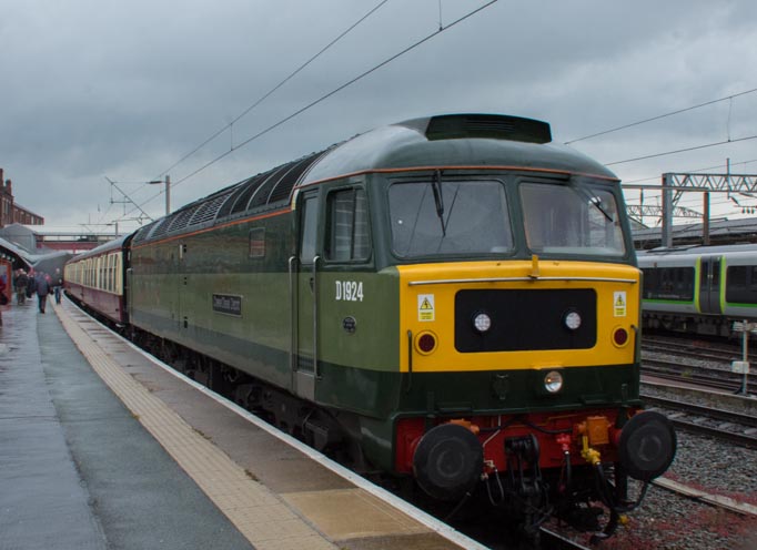 Class 47 as D1924 