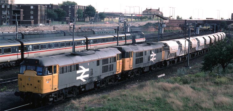 Class 31308 and class 31116  at Doncaster  