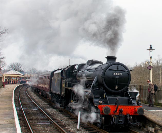 Black 5 44871 on the East Lancashire Railway 