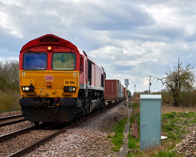 DB class 66085 class 66 is at Eastrea on Monday 27th of March 2023  