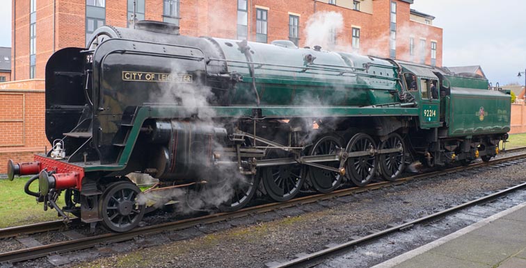 9F 92214 City of Leicester at Loughborough station 