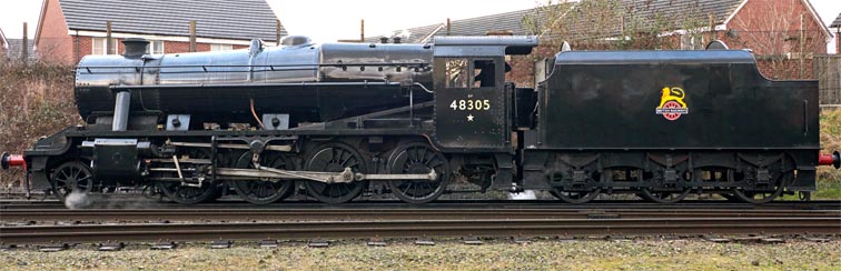8F 2-8-0 48305 at Loughborough during the Winter Gala 