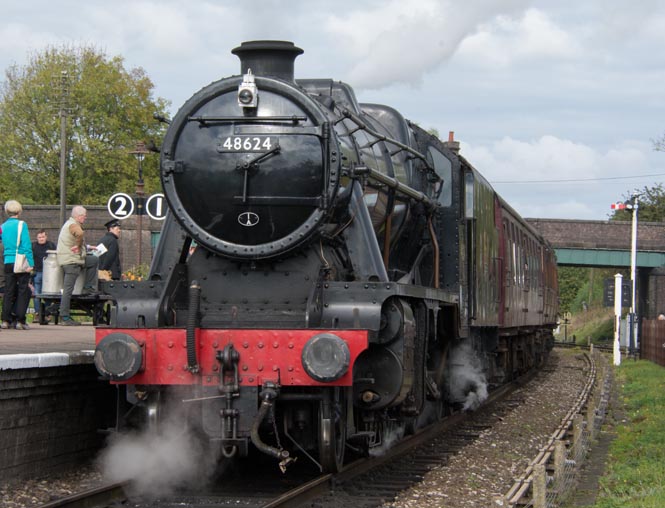 8f 48624 in Quorn and Woodhouse station 