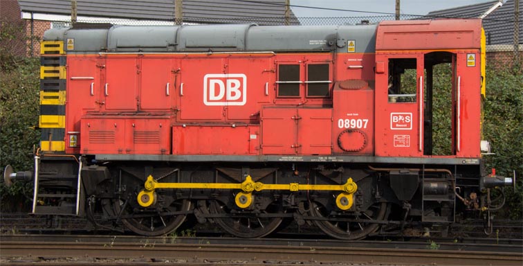DB class 08907 at Loughborough 