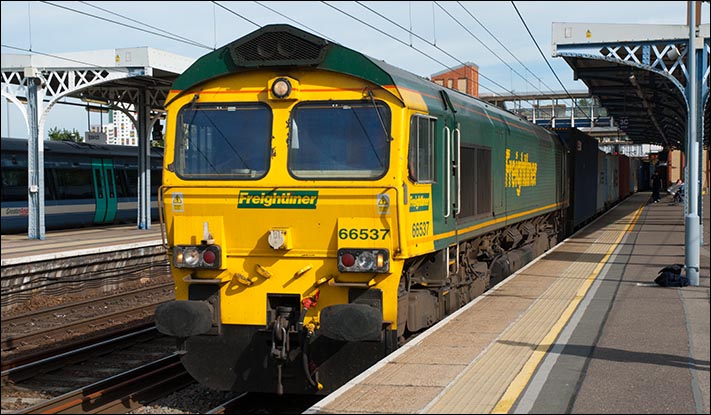 Freightliner class 66537 on the 6th of September 2012