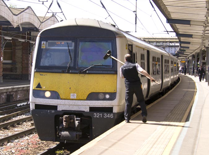 Greater Anglia class 321346 in Ipswich station 