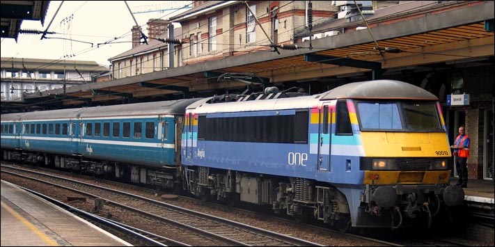 One class 90010 in Ipswich station in 2005 on an up train to London