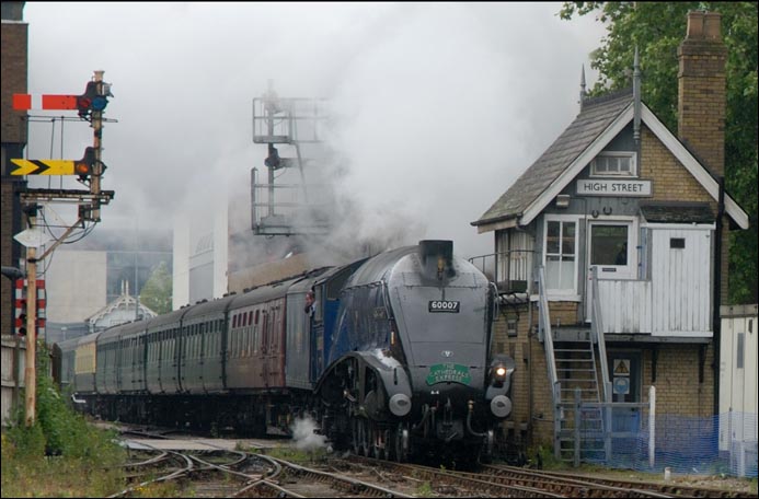 A4 Sir Nigel Gresley comes into Lincoln past the High Street signal box in 2008