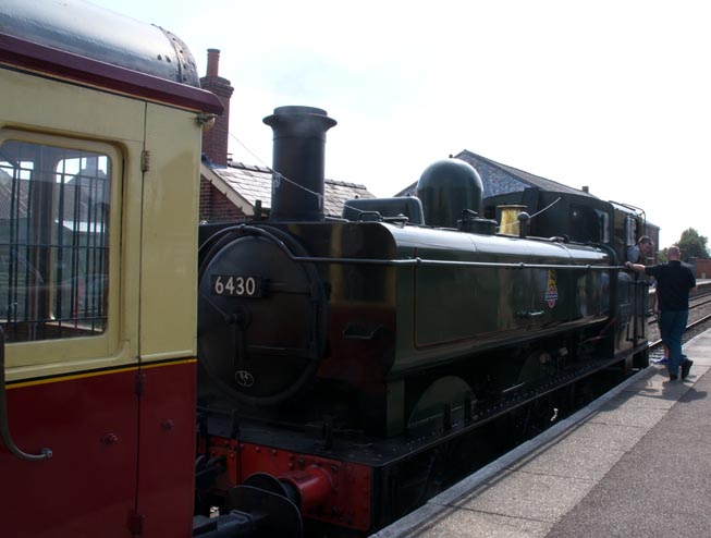 GWR 0-6-0 Pannier Tank 6430  with the Autocoach 