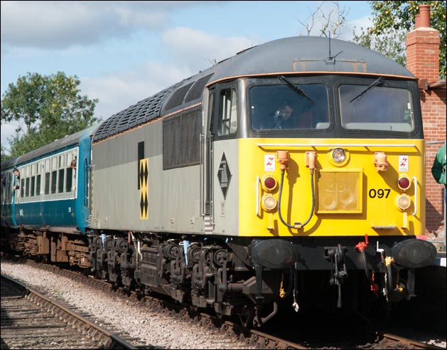 Class 56097 at Thuxton on Friday 20th of September 2013