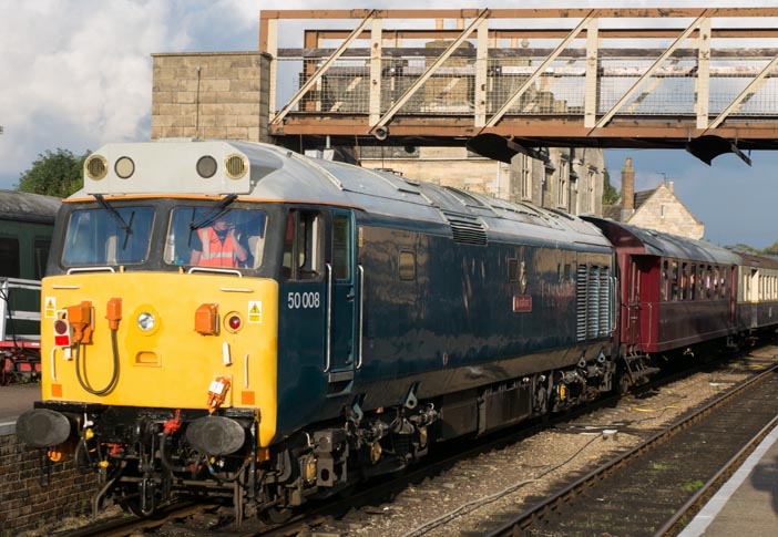 Class 50008 'Thunderer' at Wansford in October 2016 