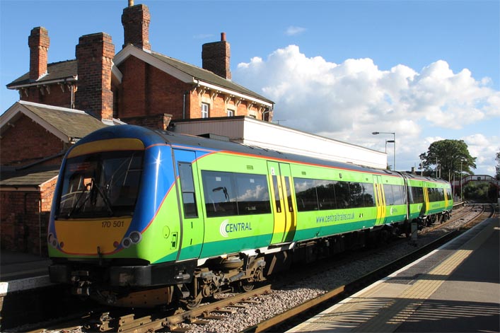 Central class 170 522 in Oakham staion 
