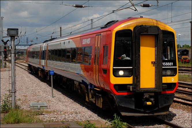 East Midland Trains class 158881 in South West Trains colours 