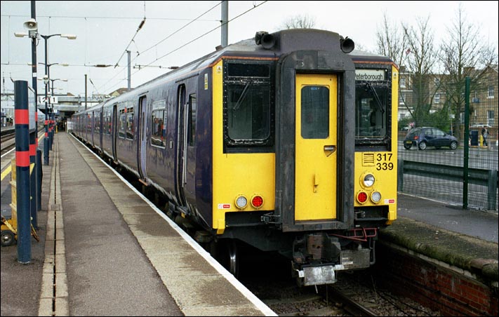 WAGN class 317 339 in platform 1 on the 26th of March 2005