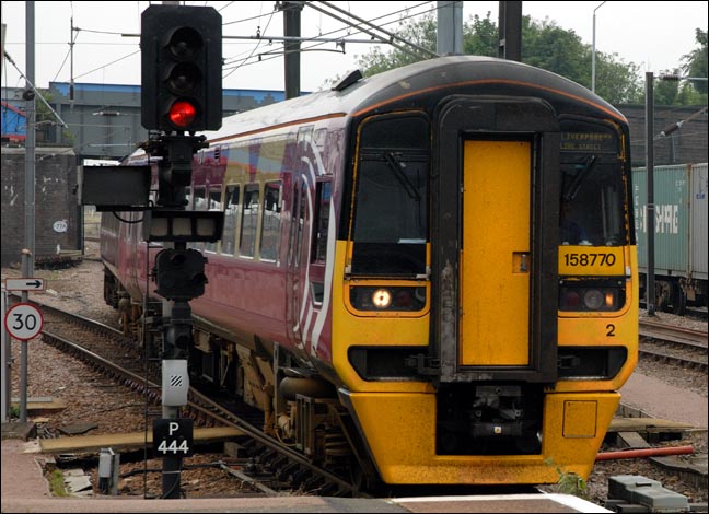 Class 158770 coming into platform 5 at Peterborough station 