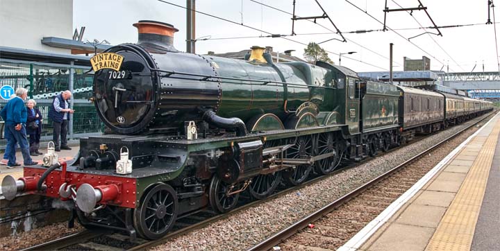 GWR Clun Castle 7029 at Peterborough station 