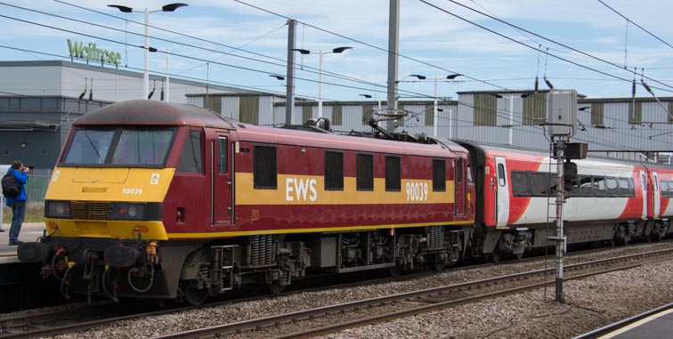DB class 90039 in platform 3 at Peterborough railway station 