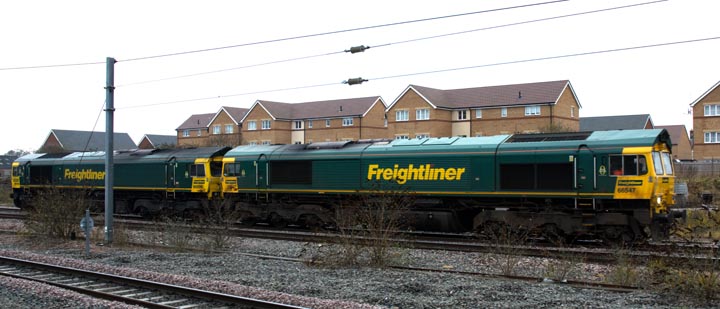 Freightliner class 66098 and class 66547