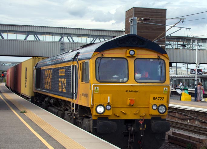 GBRf class 66722 platform 6 at Peterborough 