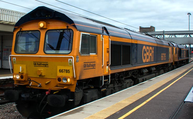 GBRf class 66785 and 66777 