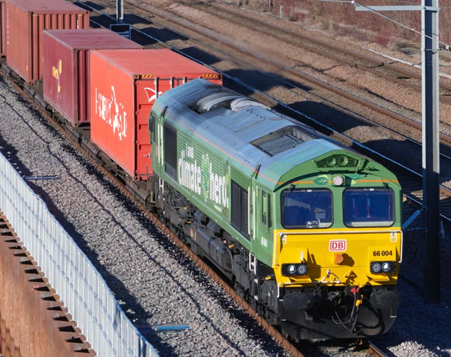 DB class class 66004 in Climate Hero green on 17th January 2022