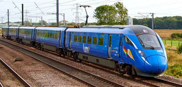 Lumo on the ECML Down Fast at Werrington at Hurn Road