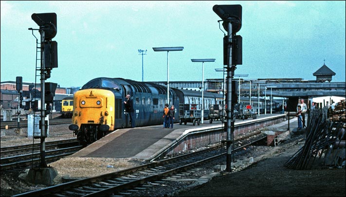 Class 55 Deltic in Platform 2 at Peterborough