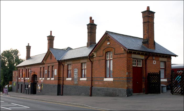 Rushden station in 2009.