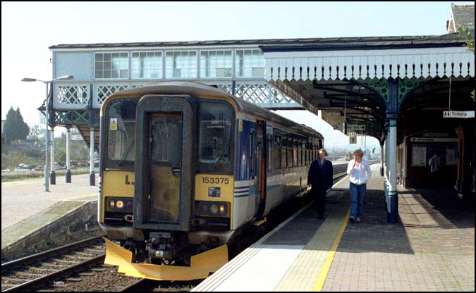 Central Trains 153375 in platform 1 at Sleaford station 