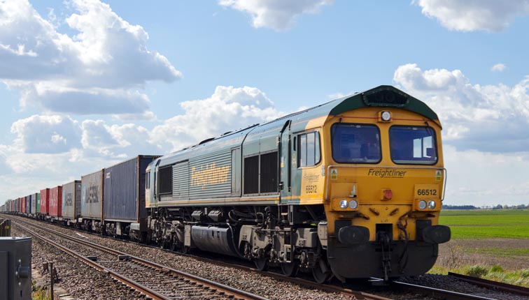 Freightliner class 66512 at Turves on the 6th of May 2021