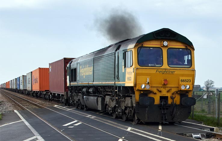 Freightliner class 66523 on 31st March 2021 near Turves 