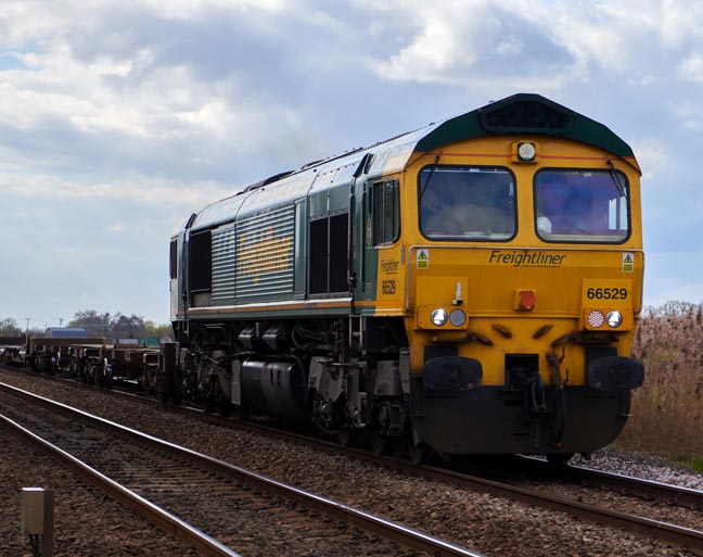  Freightliner class 66529 at Turves on the 27th of March in 2023 .
