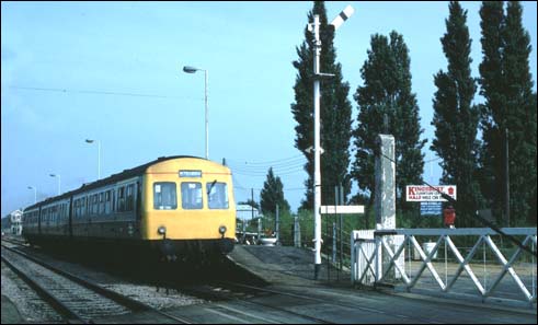 A 3 car DMU in Whittlesea station