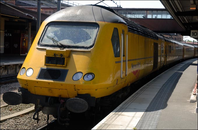 Network Rails New Measurement Train in platform 10 at York in 2008