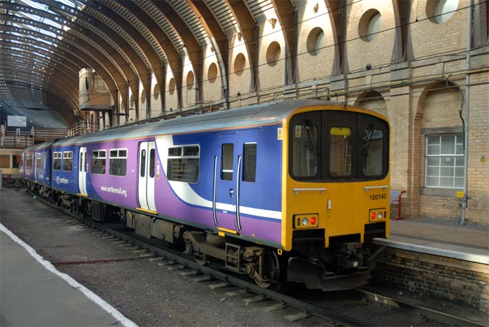Northern class 150140 at York station