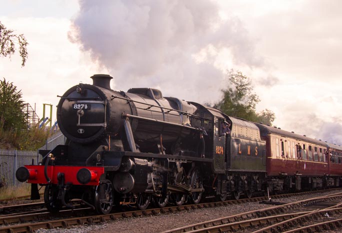 8F 8274 at Barrow Hill in 2015