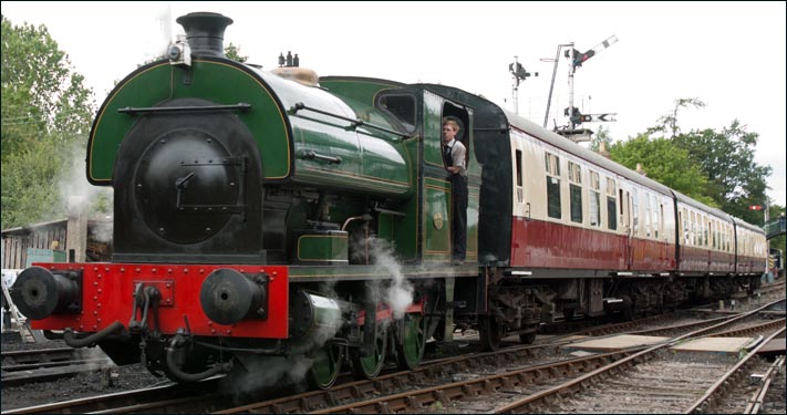 Green 0-6-0ST at Castle Hedingham in 2011