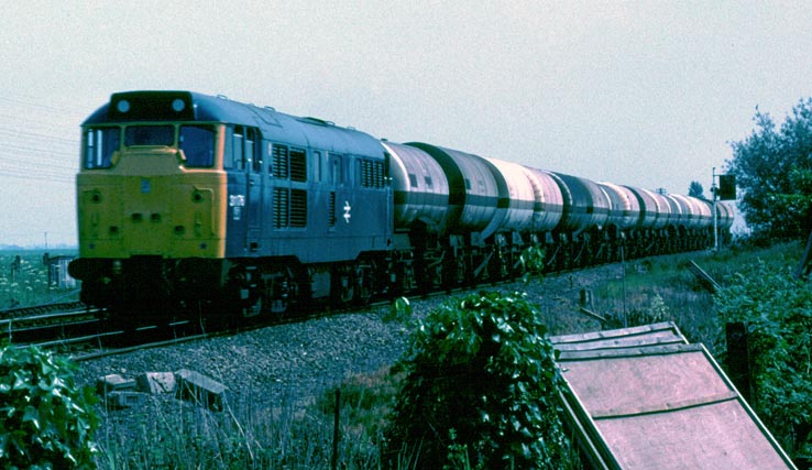 Class 31 on a tanker train at Cowbit
