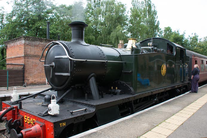 Great Western 2-6-2T no.5542  at Thuxston 