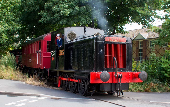 Hunslet diesel locomotve 7051 in LMS colours 