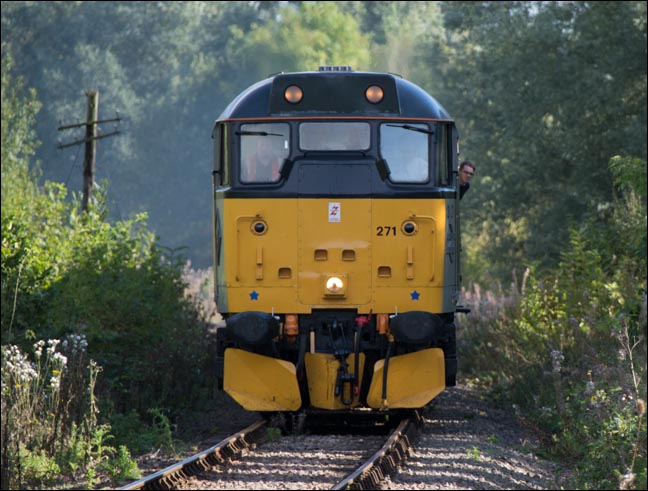 Class 31271 at the Yacht Club crossing at Nene Valley Railway on the 26th September 2014 