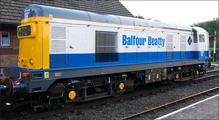 Class 20 189 in Balfour Beatty colours in Orton Mere station 