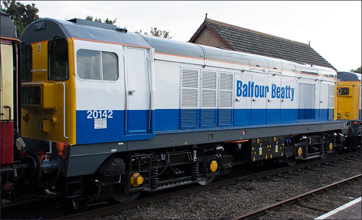 Class 20 142 in Balfour Beatty colours in Orton Mere station 