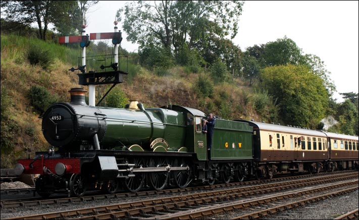 4953 at the Severn Valleys Bewdley station in 2007