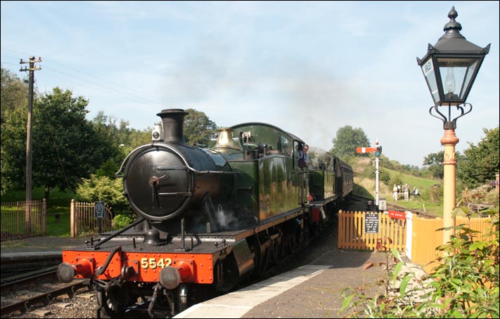 GWR 2-6-2T no. 5542  and 4566 at the Severn Valley Railway 
