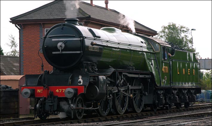 LNER 4771 Green Arrow light engine at Kidderminster Railway Station 