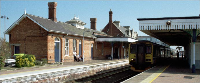 Central trains class 150210 in Sleaford station in 2002